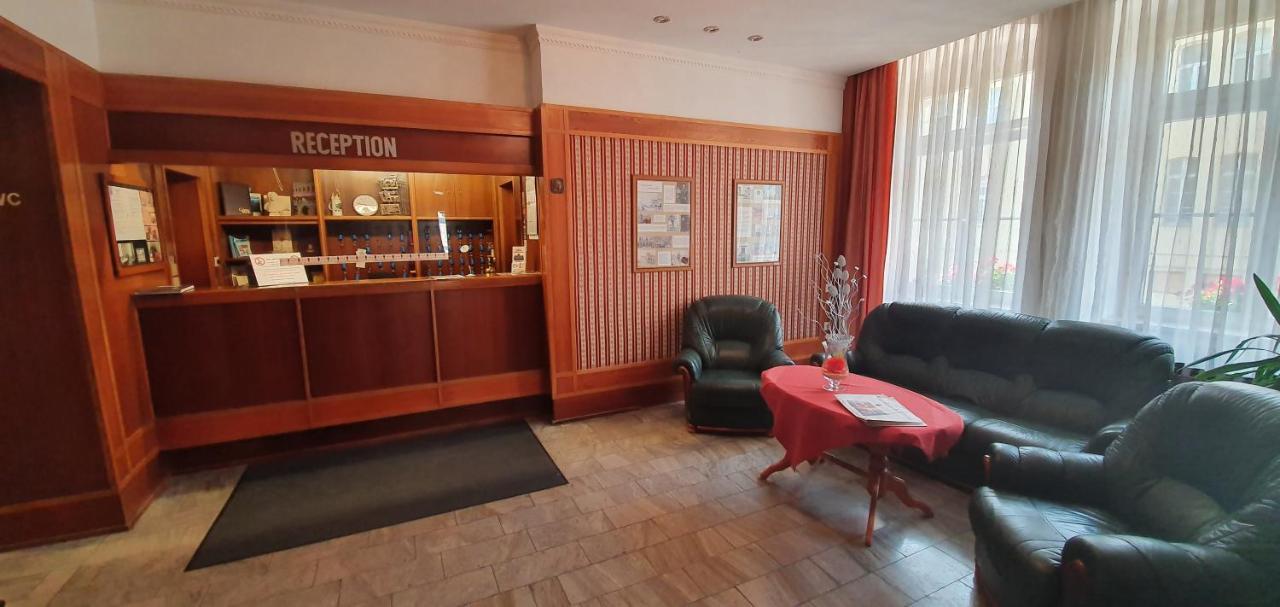 Hotel "Stadt Koethen" Koethen  Eksteriør bilde