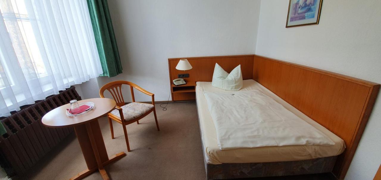 Hotel "Stadt Koethen" Koethen  Eksteriør bilde